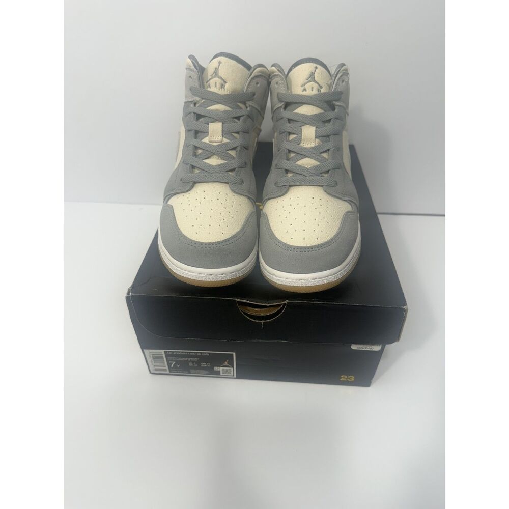 Nike Air Jordan 1 Mid SE GS Coconut Milk Particle Grey Size 7Y/ W-8.5 NEW w/ Box